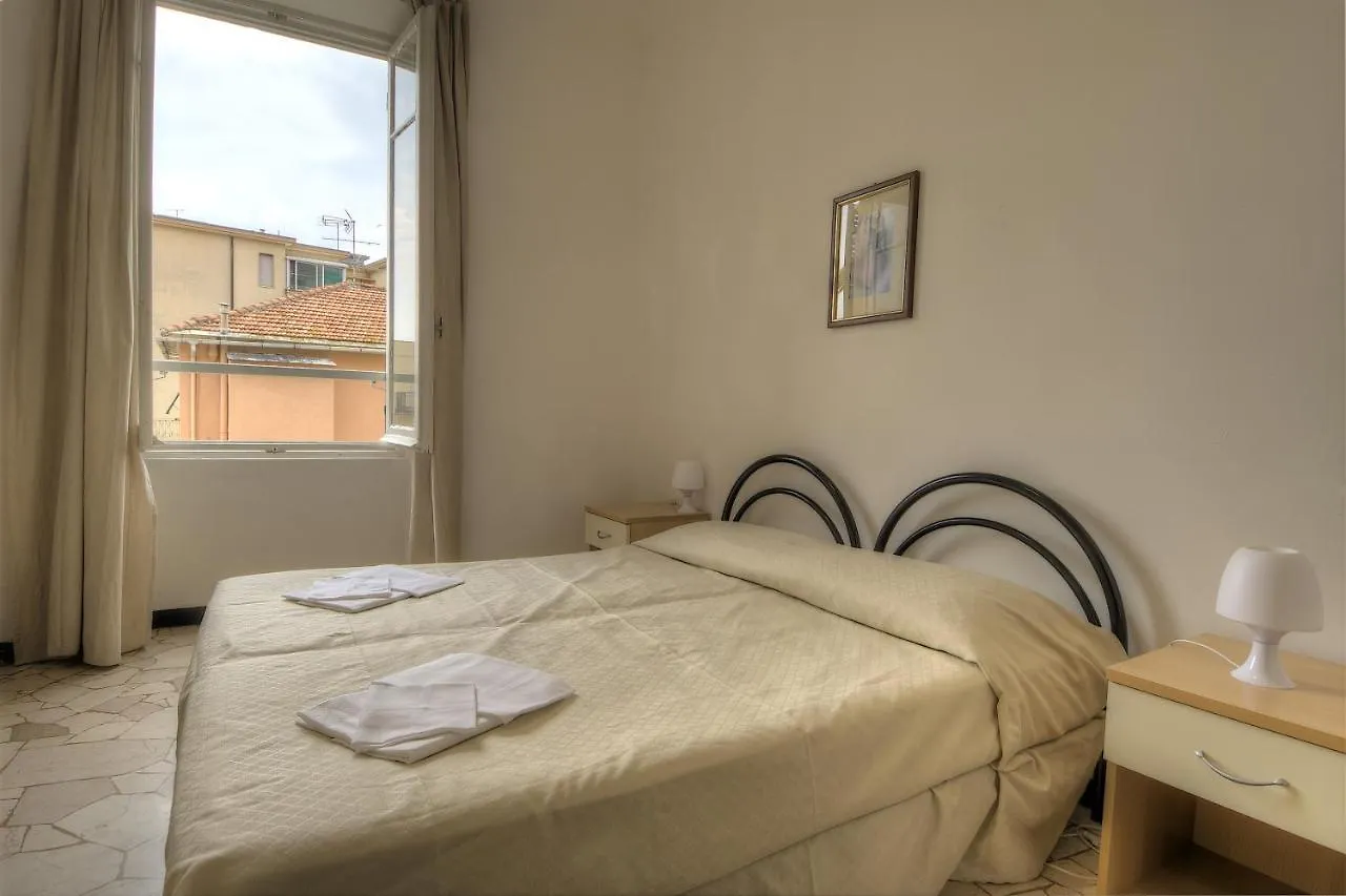 Esperia Hotel Spotorno Italia